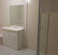 Australian Home Away Ringwood  Bardia - Dalby Accommodation