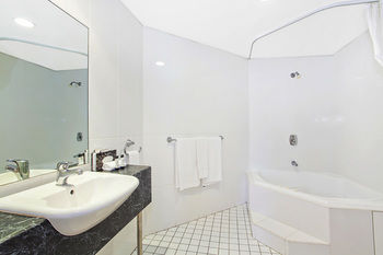 Quality Suites Boulevard On Beaumont - Dalby Accommodation 3