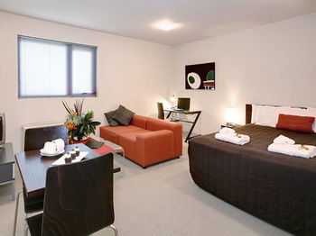 Plum Carlton Serviced Apartments - Dalby Accommodation 0