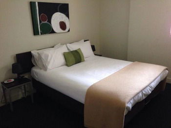 Plum Carlton Serviced Apartments - Dalby Accommodation 8
