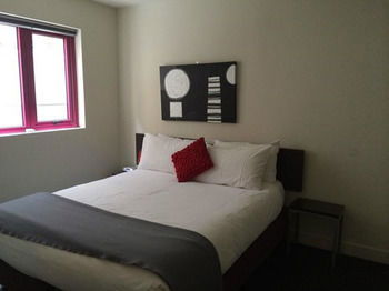 Plum Carlton Serviced Apartments - Dalby Accommodation 11