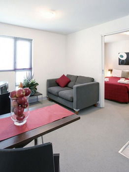 Plum Carlton Serviced Apartments - Dalby Accommodation 13