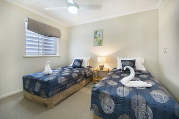 Sandy Shores Luxury Holiday Units - Dalby Accommodation 10