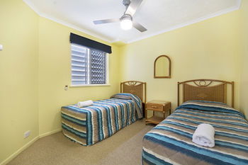Sandy Shores Luxury Holiday Units - Dalby Accommodation 12