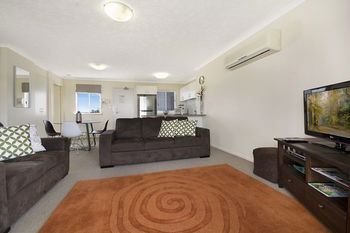 Sandy Shores Luxury Holiday Units - Dalby Accommodation 55
