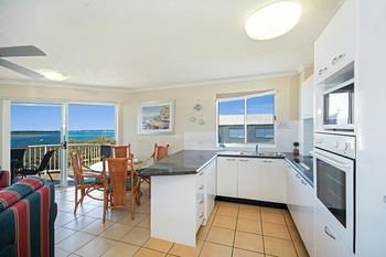 Sandy Shores Luxury Holiday Units - Dalby Accommodation 78