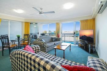 Sandy Shores Luxury Holiday Units - Dalby Accommodation 82