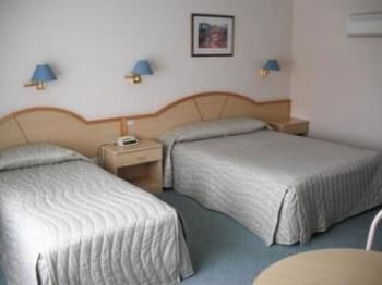 The Tumut Motor Inn - Dalby Accommodation 6