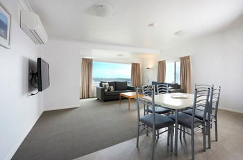 Harbourview Serviced Apartments - Dalby Accommodation 3
