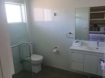 Harbourview Serviced Apartments - Dalby Accommodation 24