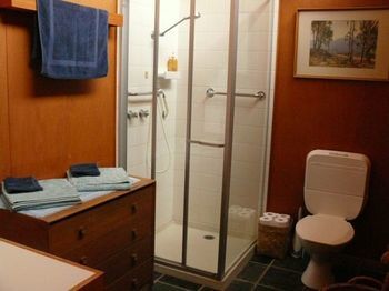 The Burrow At Wombat Bend - Dalby Accommodation 15