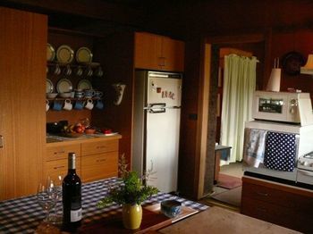 The Burrow At Wombat Bend - Dalby Accommodation 25