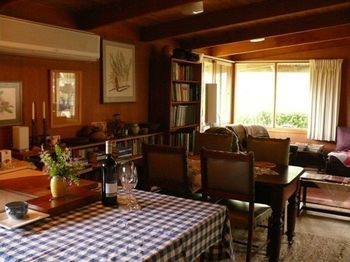 The Burrow At Wombat Bend - Dalby Accommodation 26