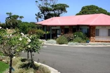 Kings Point Retreat - Dalby Accommodation 0