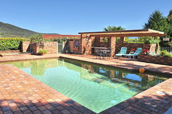 Langbrook Estate Cottages - Dalby Accommodation 0