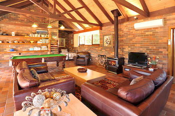 Langbrook Estate Cottages - Dalby Accommodation 2