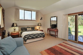 Langbrook Estate Cottages - Dalby Accommodation 6