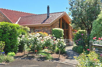Langbrook Estate Cottages - Dalby Accommodation 7