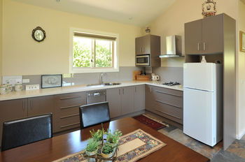 Langbrook Estate Cottages - Dalby Accommodation 14