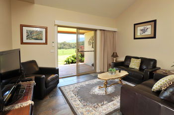Langbrook Estate Cottages - Dalby Accommodation 17