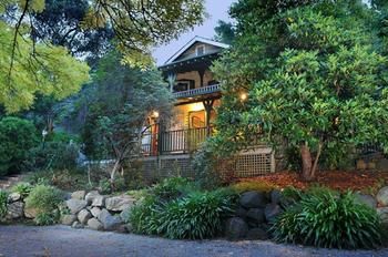Belgrave VIC Dalby Accommodation
