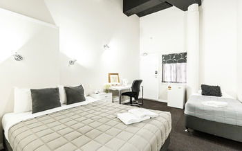 Airport Hotel Sydney - Dalby Accommodation 9