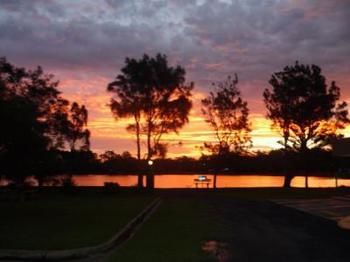 Edgewater Motel Ulladulla - Dalby Accommodation 1