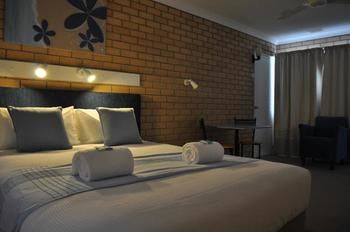 Edgewater Motel Ulladulla - Dalby Accommodation 2