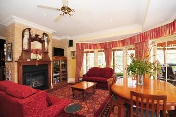 Sandholme Guesthouse - Dalby Accommodation 4