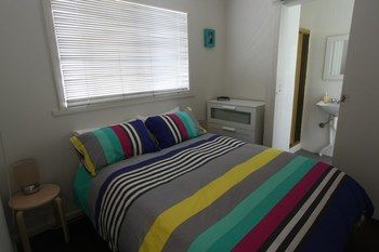 Culburra Beach House - Dalby Accommodation 4