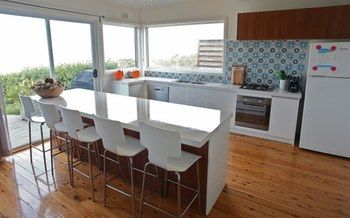 Culburra Beach House - Dalby Accommodation 7