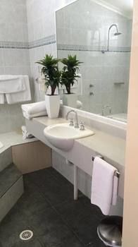 Parkhaven Motor Lodge Nowra - Dalby Accommodation 21