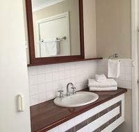 Belford Cottages - Dalby Accommodation