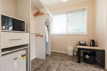 Yarra Gables Motel - Dalby Accommodation 11