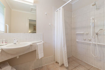 Yarra Gables Motel - Dalby Accommodation 41