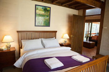 Bawley Bush Retreat And Cottages - Dalby Accommodation 17