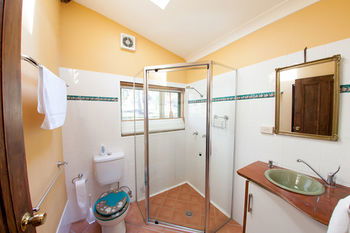 Bawley Bush Retreat And Cottages - Dalby Accommodation 22