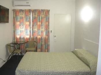Central Motel Mooloolaba - Dalby Accommodation 2