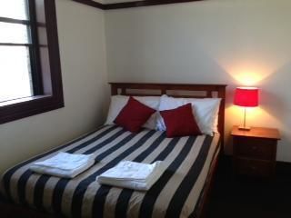 The Cooks Hill Hotel - Dalby Accommodation 0