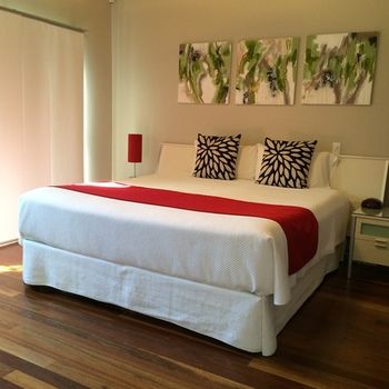 Chaucer Palms Boutique Bed & Breakfast - Dalby Accommodation 6