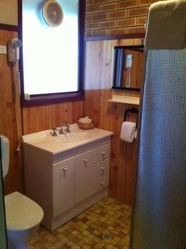 Hunter Country Lodge - Dalby Accommodation 2