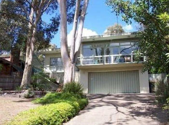 Eltham Retreat - Dalby Accommodation 1