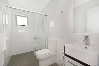 Cooroy Luxury Motel Apartments Noosa - Dalby Accommodation 2