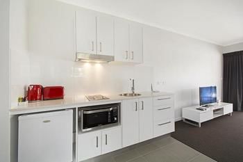Cooroy Luxury Motel Apartments Noosa - Dalby Accommodation 15
