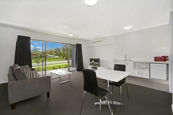 Cooroy Luxury Motel Apartments Noosa - Dalby Accommodation 16