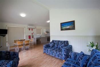 Budgewoi Holiday Park - Dalby Accommodation 10
