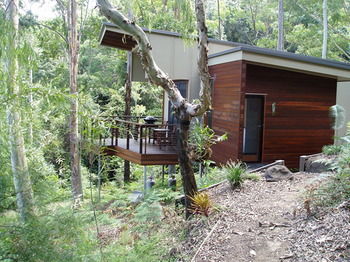 Montville Oceanview Cottages - Dalby Accommodation 4