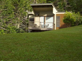 Montville Oceanview Cottages - Dalby Accommodation 8