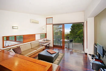 Montville Oceanview Cottages - Dalby Accommodation 20
