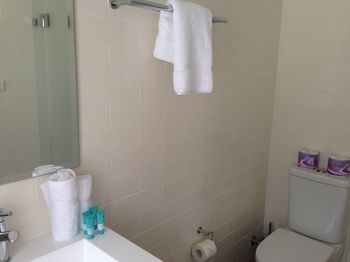 Huskisson Beach Bed And Breakfast - Dalby Accommodation 19